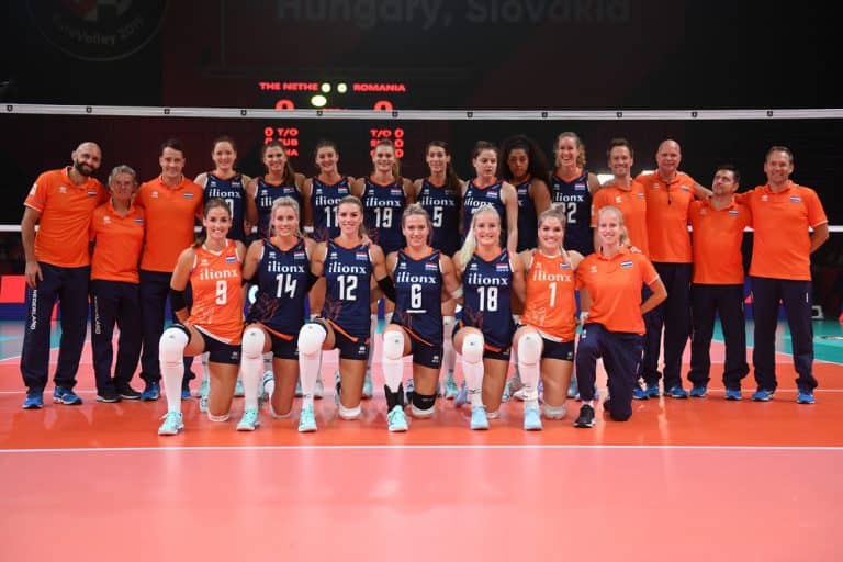 how-many-players-are-on-a-volleyball-team-it-s-more-than-you-think